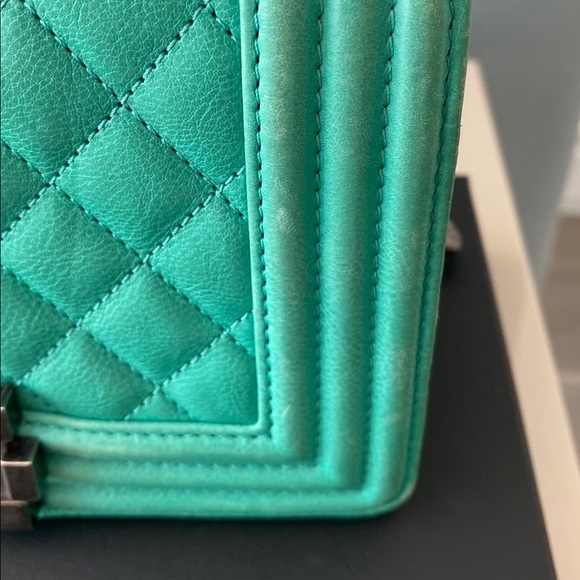 Chanel Turquoise Boy Bag - Picture 2 of 15
